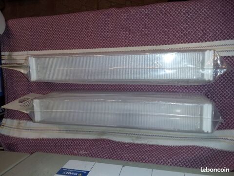 LOT de 2 REGLETTES NORMARIC B.85C 00 S19 sans lampe R�glette 20 Serres-Castet (64)