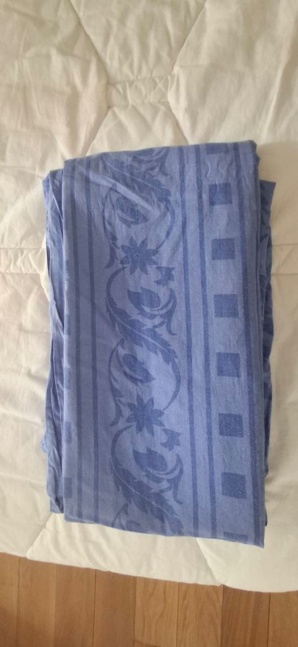 Housse de couette coton bon etat bleue 220 X 200cm Décoration