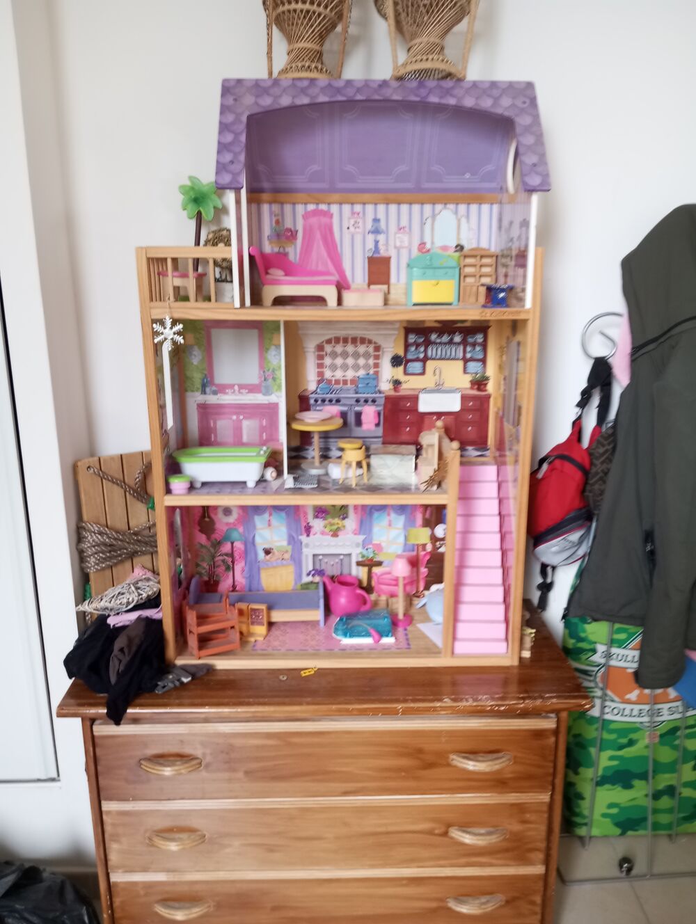 Magnifique maison de poup&eacute;e Jeux / jouets