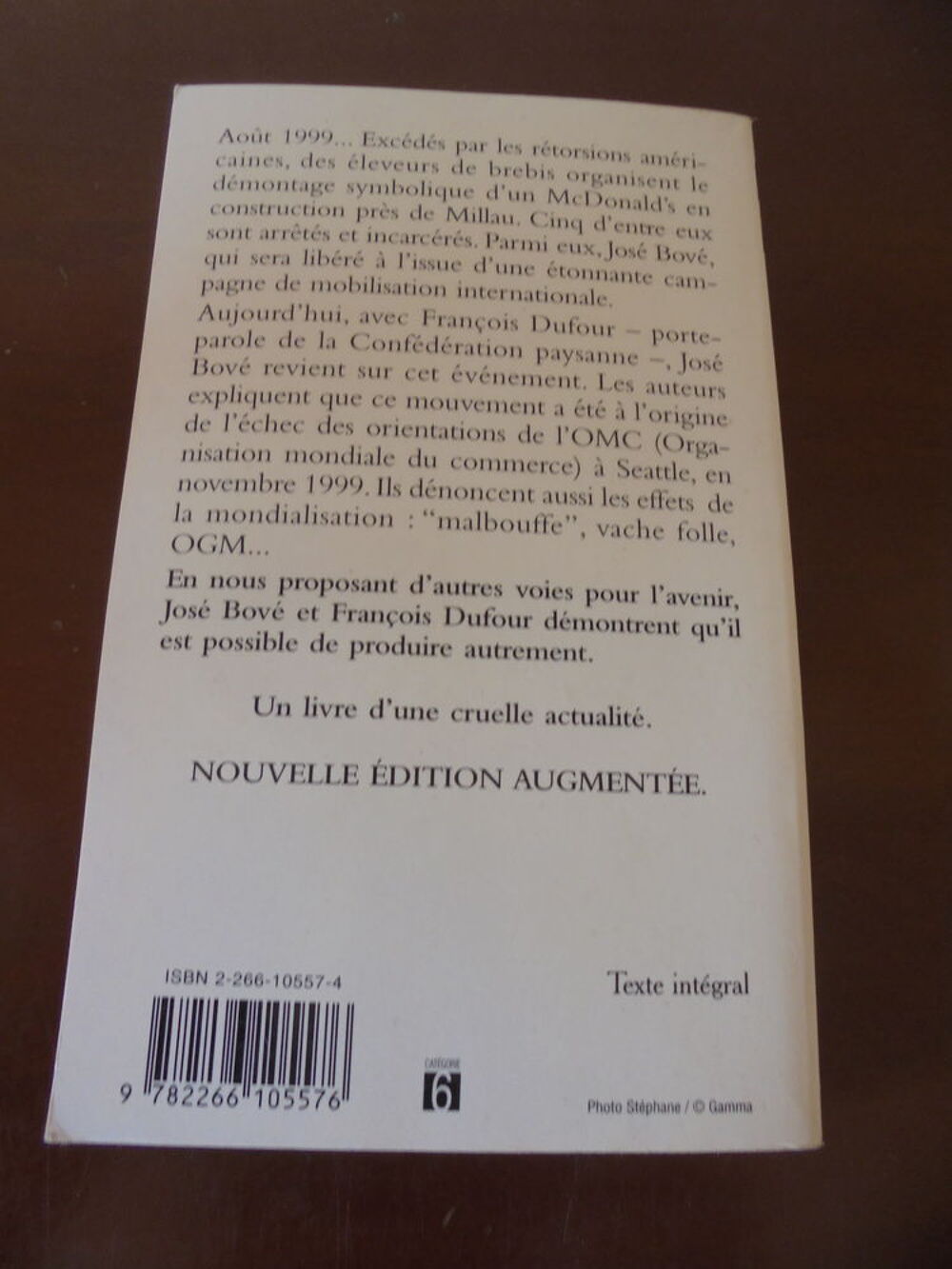 Le monde n'est pas une marchandise (106) Livres et BD
