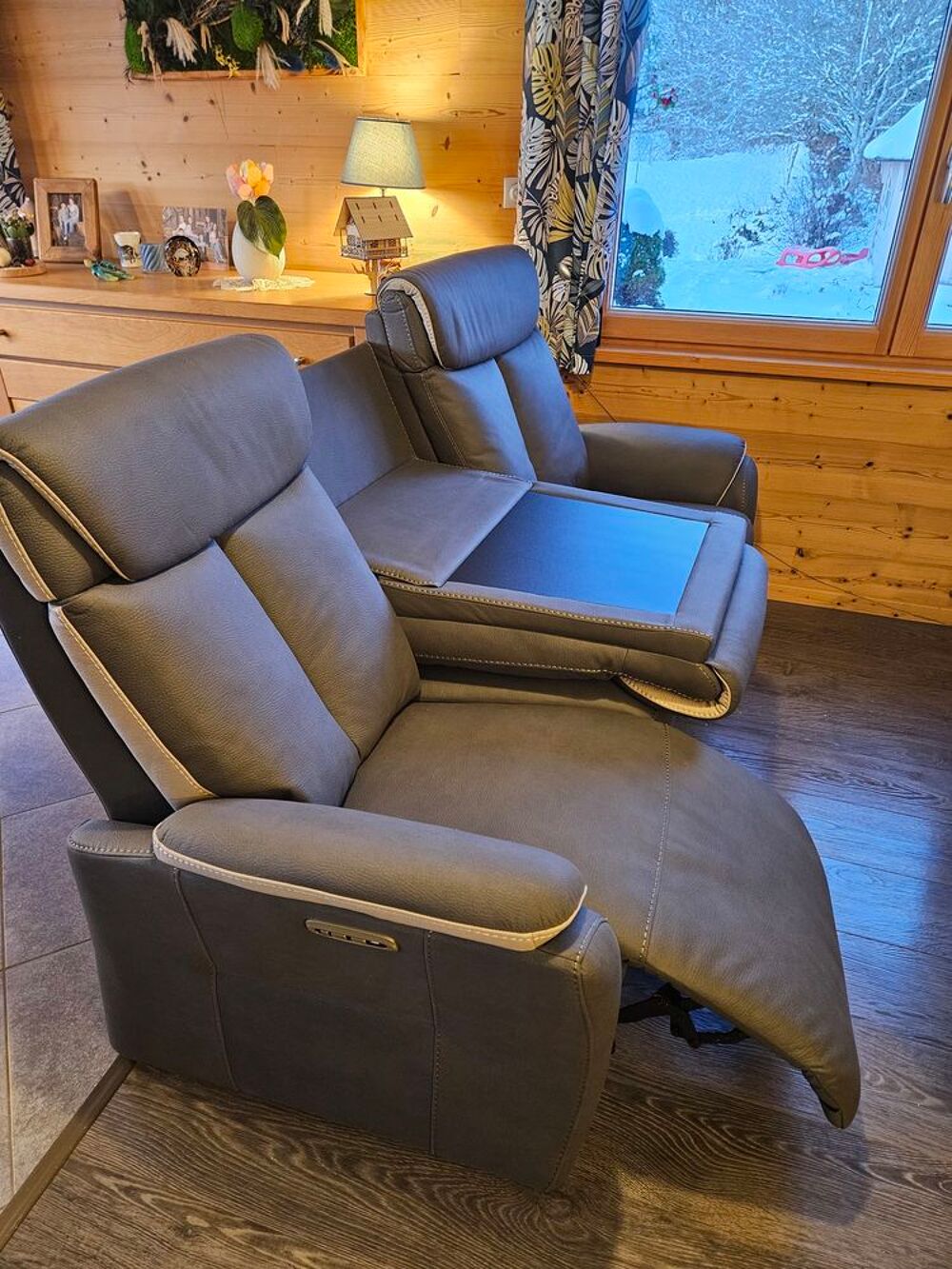 Canap&eacute; 3 places et fauteuil &eacute;lectrique relaxant mod&egrave;le Paris Meubles