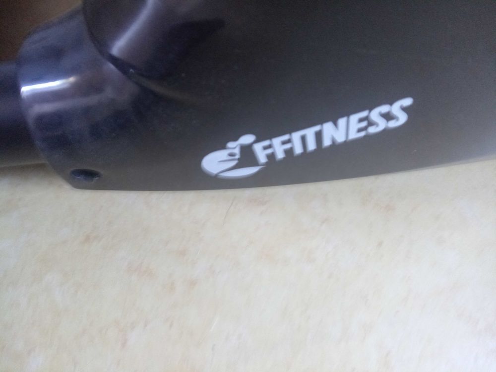 v&eacute;lo d'appartement comme neuf Sports