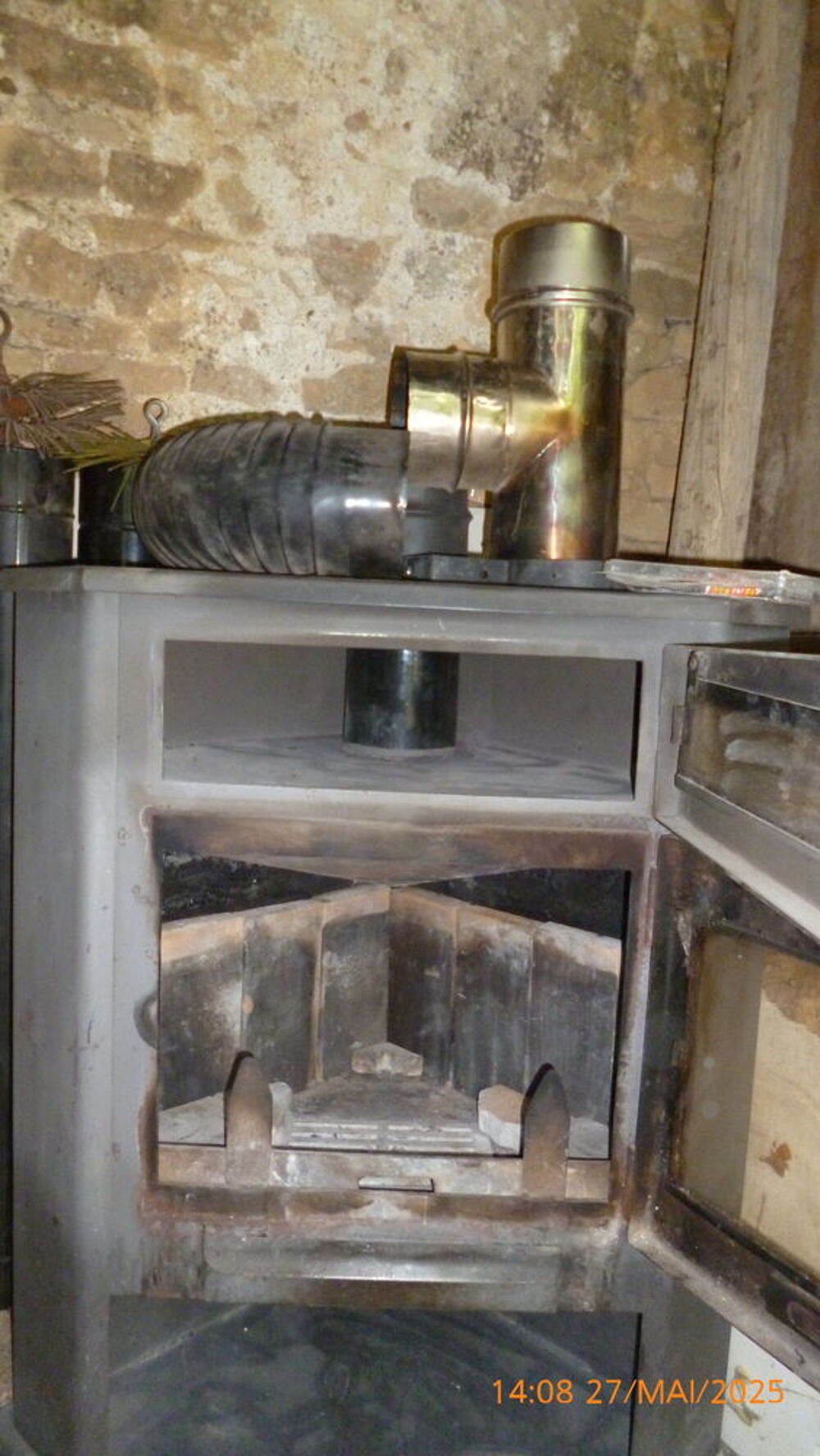 po&ecirc;le a bois d'angle Bricolage