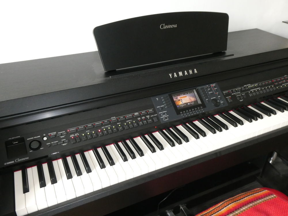 Clavinova Yamaha CVP-701 quasi-neuf Instruments de musique