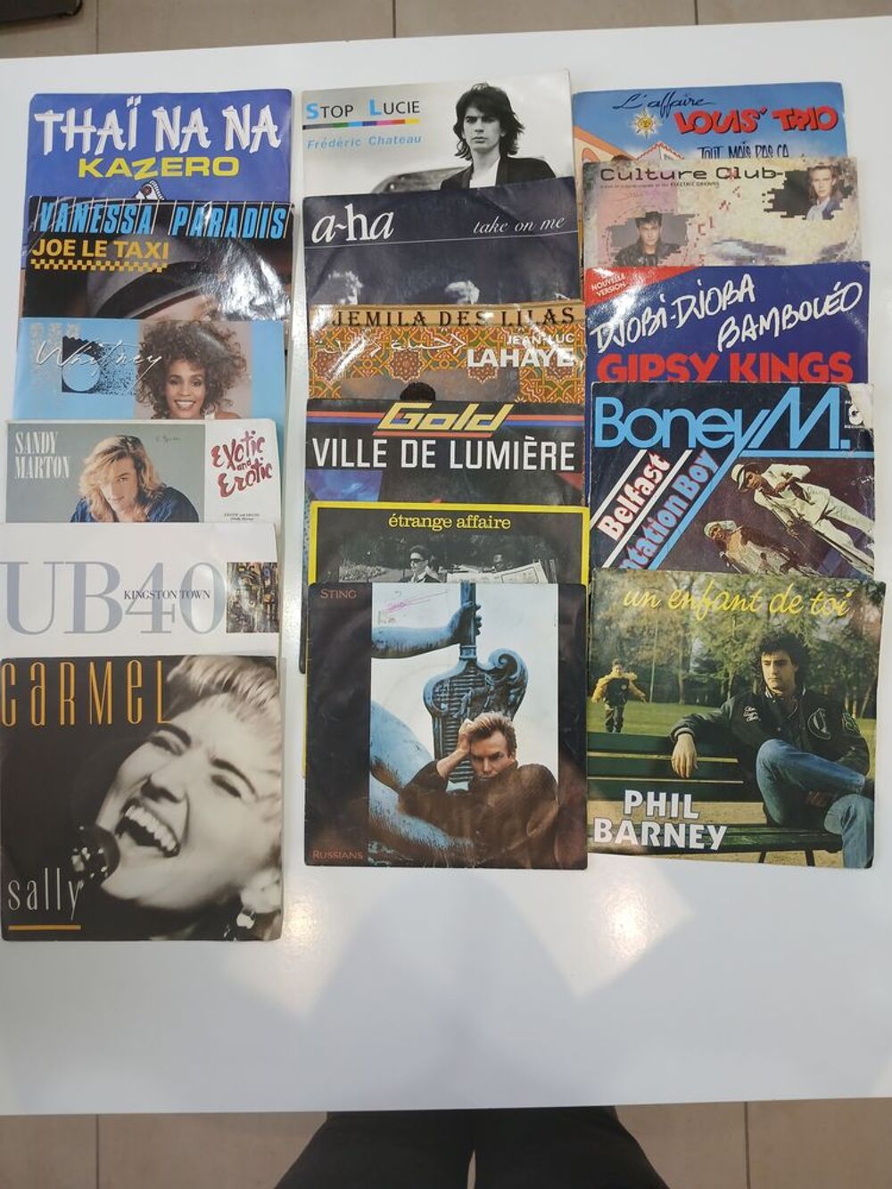 Lot de 88 vinyles CD et vinyles