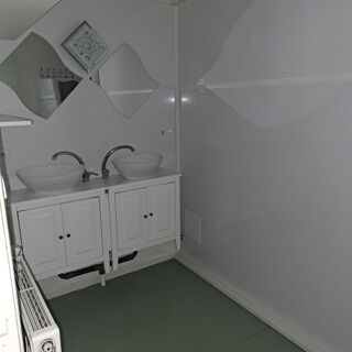  Appartement à louer 3 pièces 100 m²
