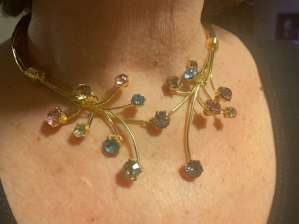 collier bouquet fleurs dor&eacute; strass multicolore Sonia RYKIEL Bijoux et montres