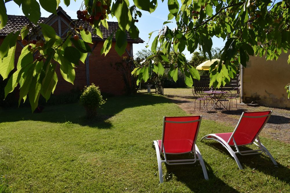   LES  IRIS - DOMAINE DE BELLEVUE COTTAGE - BERGERAC 5KM Aquitaine, Lembras (24100)