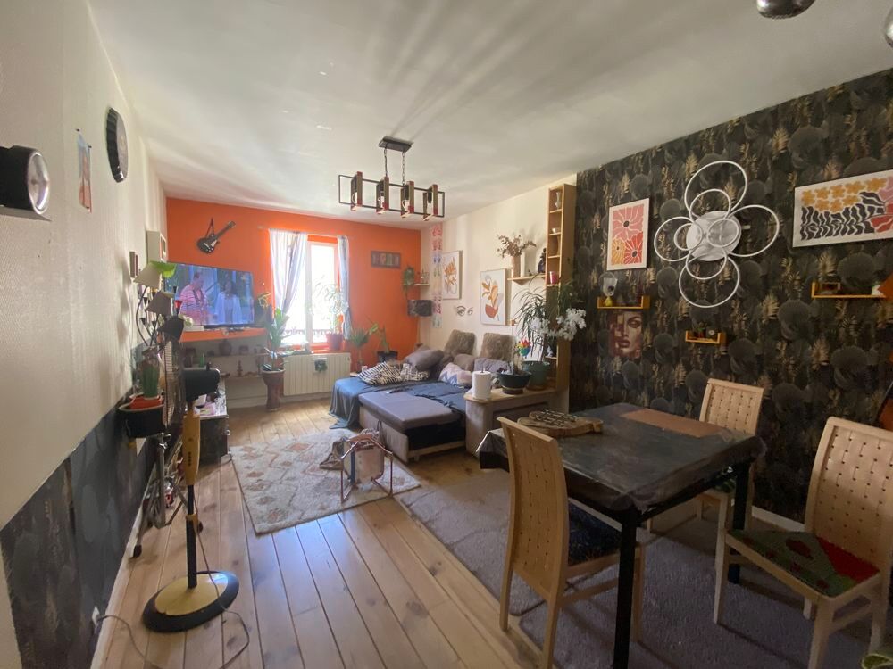 Location Appartement T3 de 70m² - 2 chambres - Charly sur marne - 650 € CC Charly