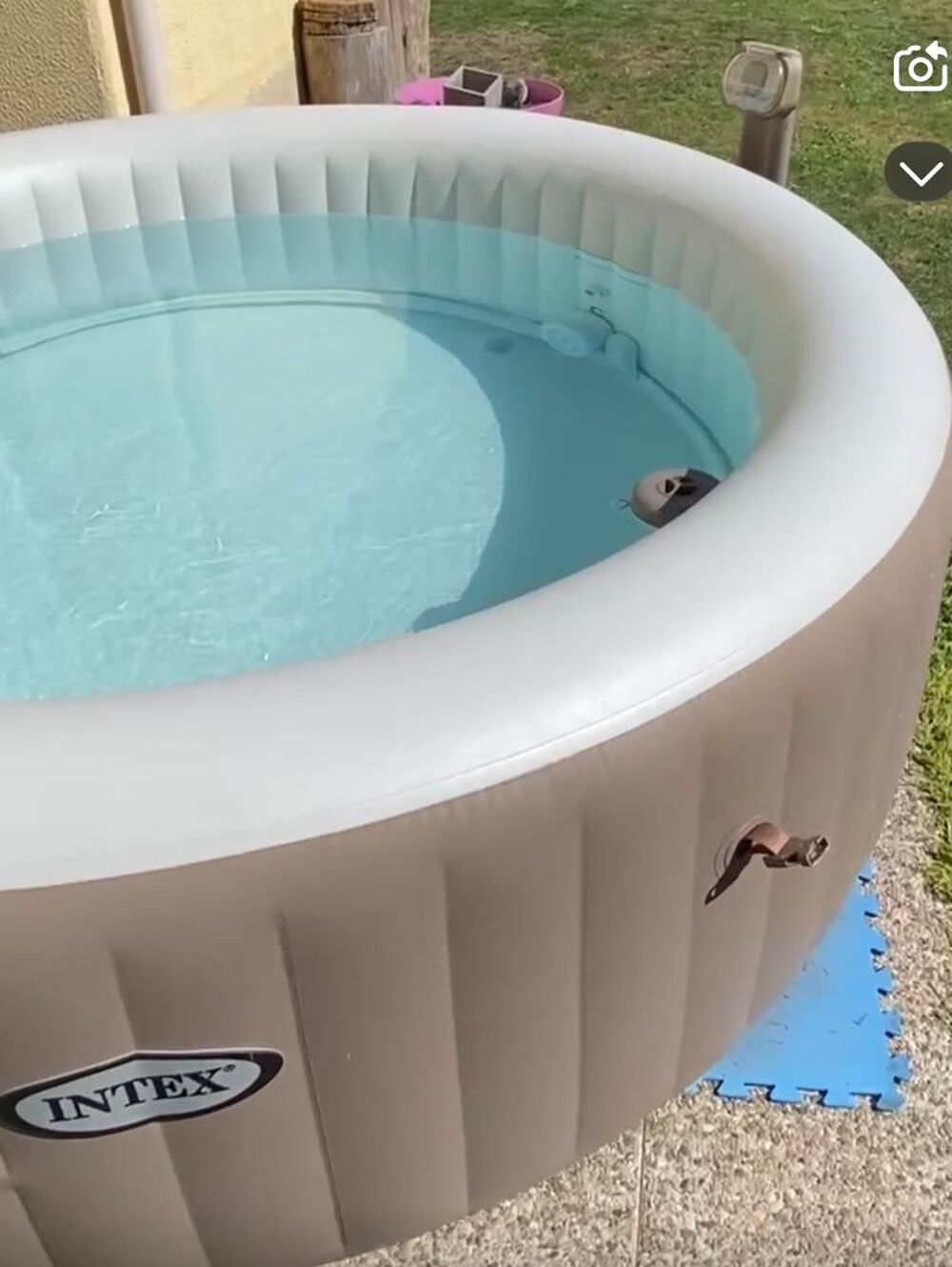 Spa gonflable INTEX PureSpa 6 places ? Bon &eacute;tat ? Complet ? Jardin