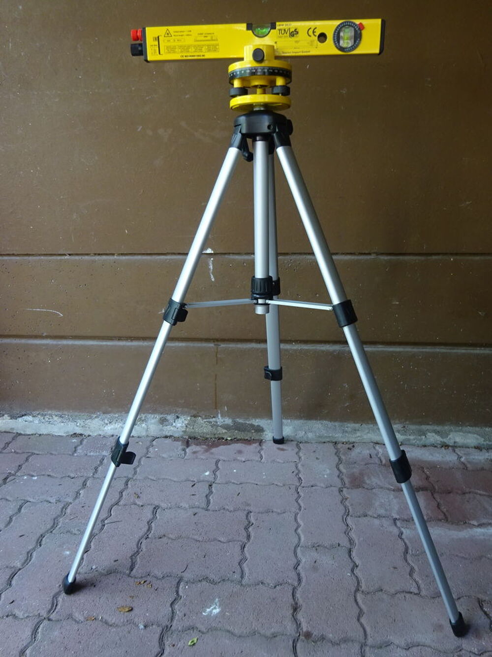Niveau laser &agrave; eau Bricolage