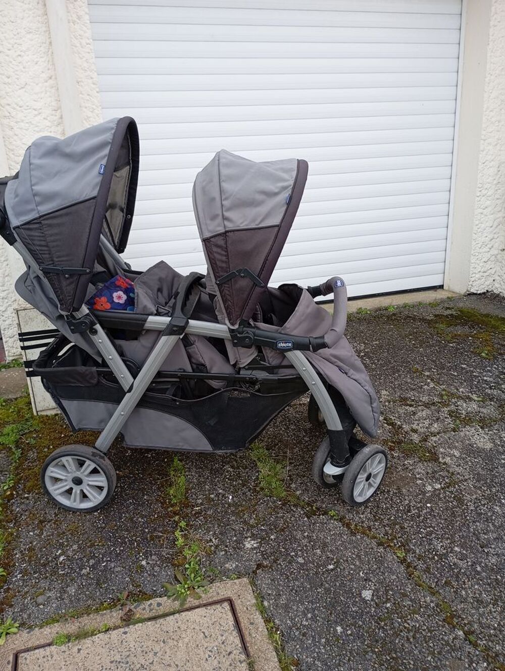 Poussette double chicco Puériculture