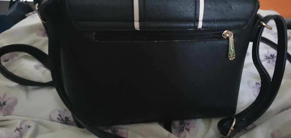 Je suis Audrey Invalide mes v&ecirc;tements Addo Addulte Vêtements