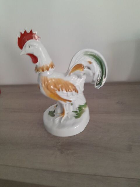 UN COQ EN PORCELAINE 0,70 cl haute 30 cm TEL 0627473514 30 Jarnac (16)