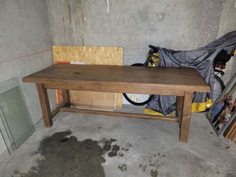 Table  manger en chne massif  dbattre 1000 Vienne (38)