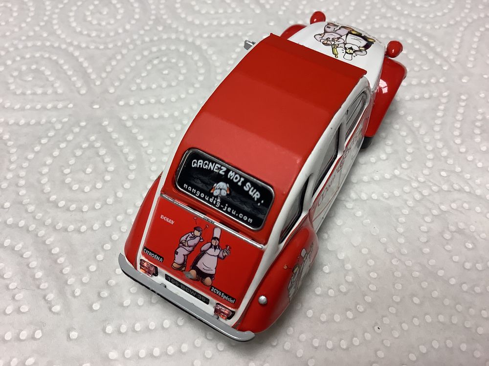 CITRO&Euml;N 2CV6 SP&Eacute;CIAL 1/43 voiture miniature 