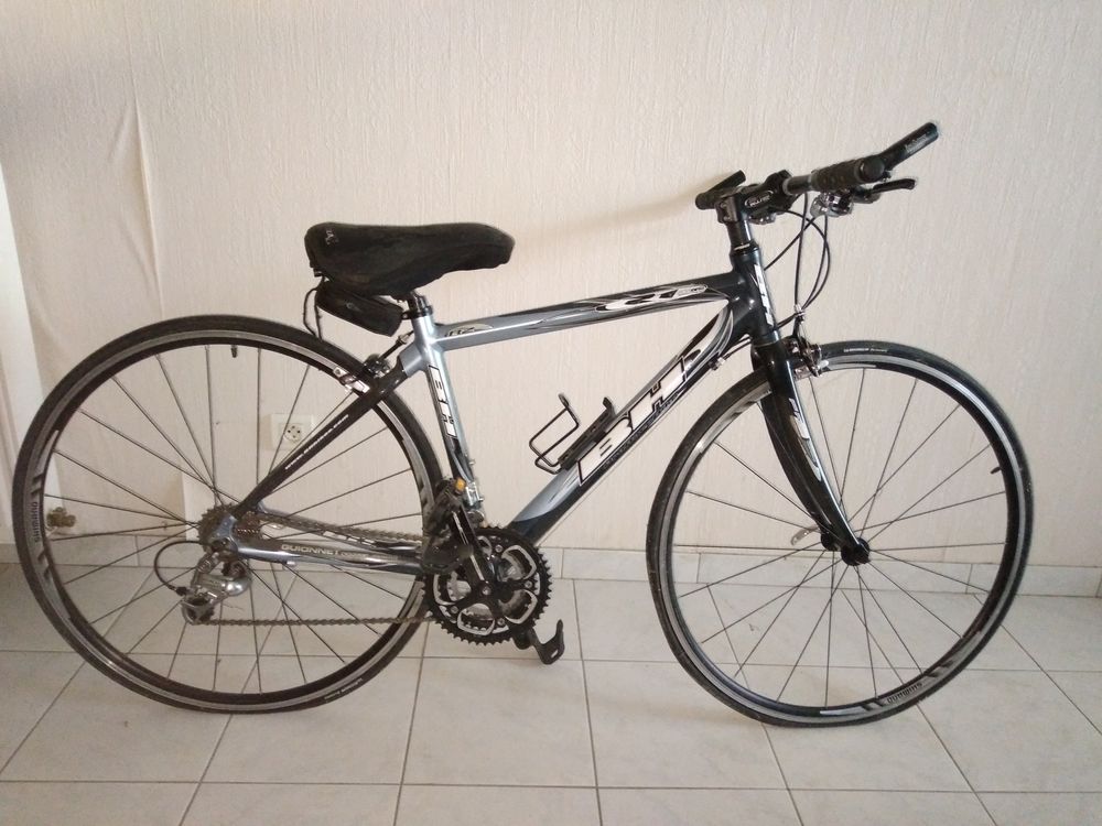 VELO FEMME DE ROUTE Vélos