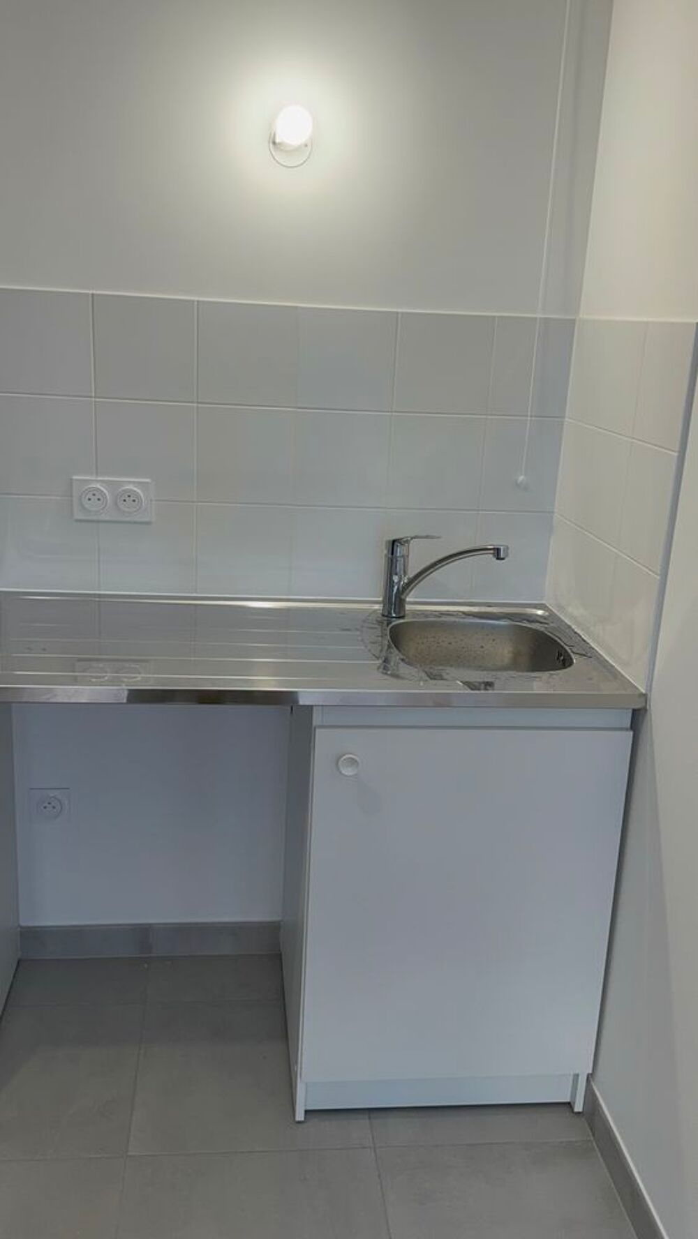 Kitchenette NEUVE Jamais utilis&eacute;e Cuisine