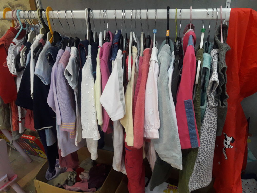 Lot de vetements Vêtements enfants