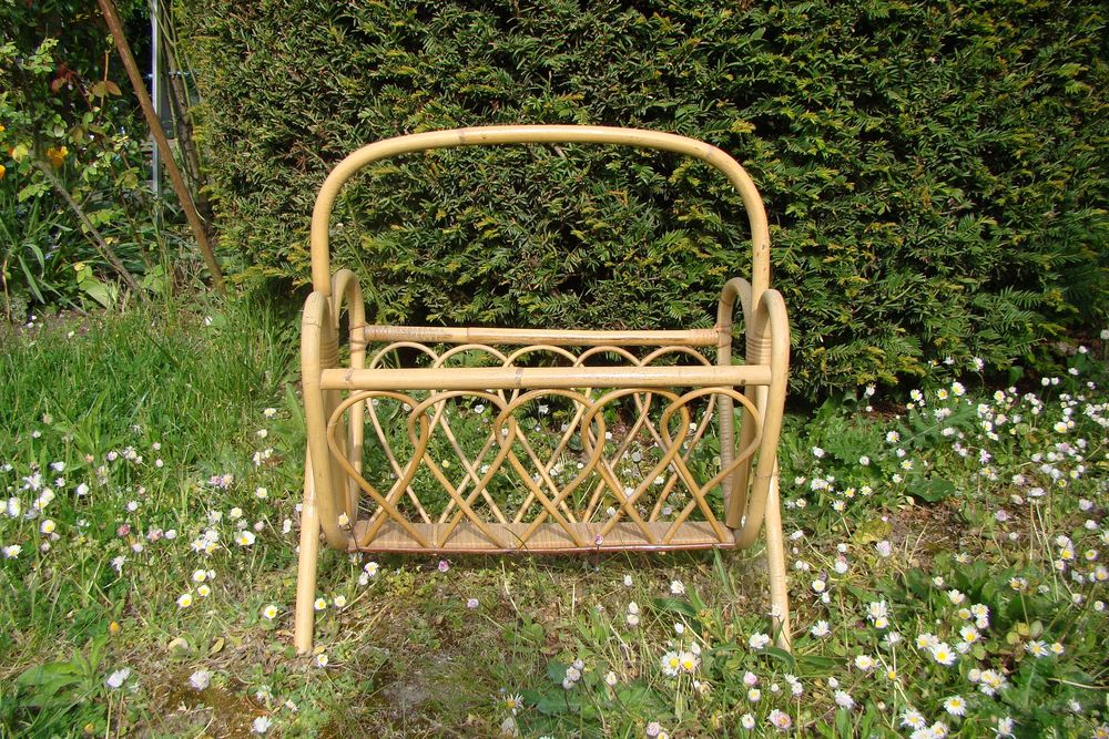 Porte-revues en bambou et rotin vintage ann&eacute;es 1960 Décoration
