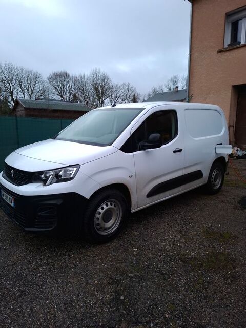 Peugeot Partner E-PARTNER FOURGON M 800 KG 136 CH BATTERIE 50 KWH PACK ASPHALT CONNECT 2024 occasion Saint-Sauveur-Camprieu 30750