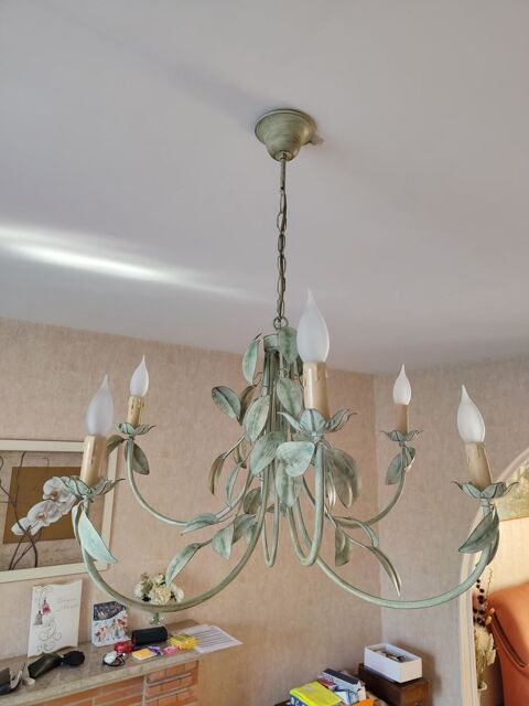 2 lustres décoratifs en métal peint Écouché (61)