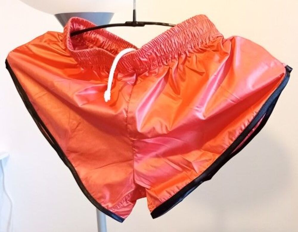 Short Vintage nylon satin jumbo Saumon/bleu ciel Taille S40 Vêtements