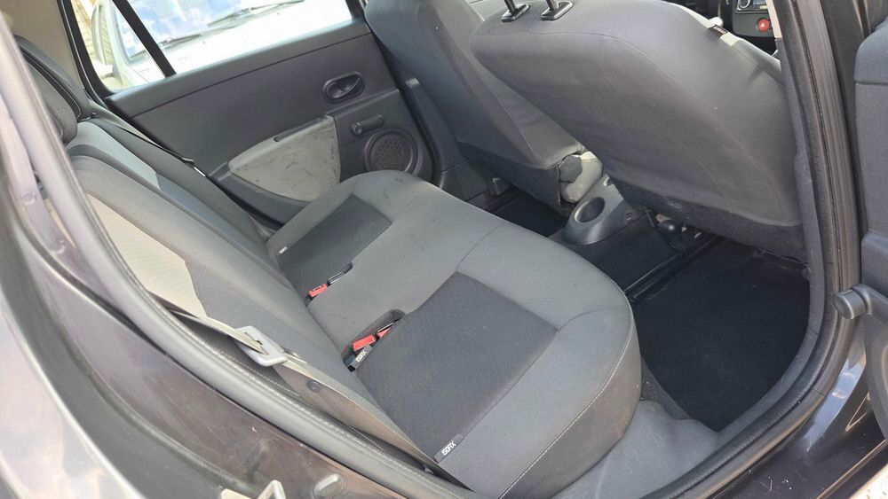 Clio III Estate Clio Estate 1.5 dCi 70 eco2 Authentique 2010 occasion 31700 Cornebarrieu