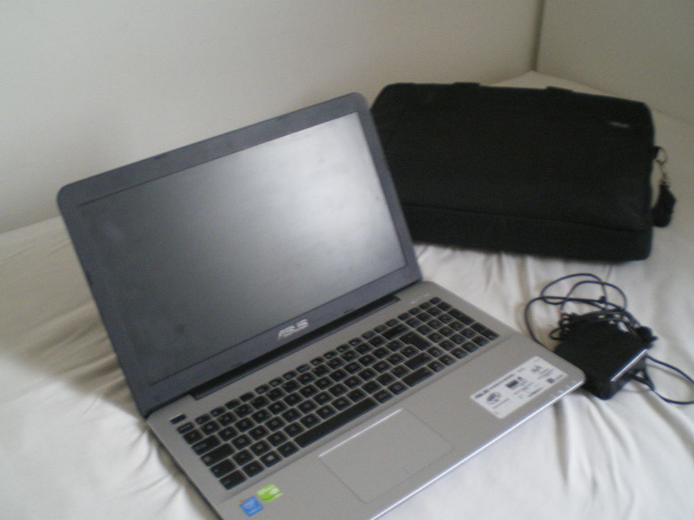 PC PORTABLE ASUS X555L Matériel informatique