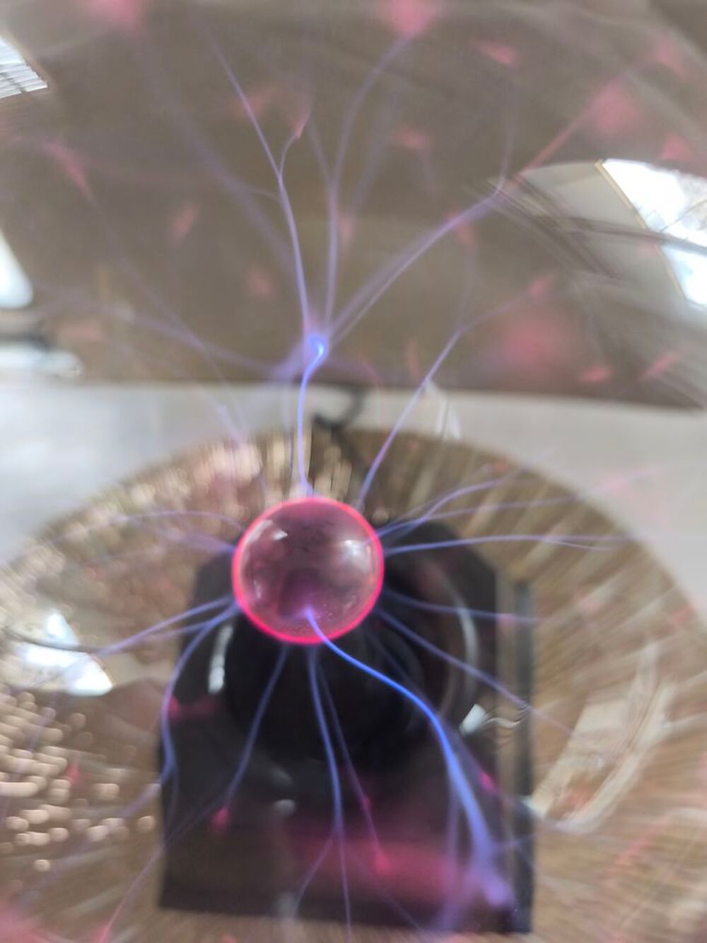Boule plasma 6 pouces Neuve Jeux / jouets