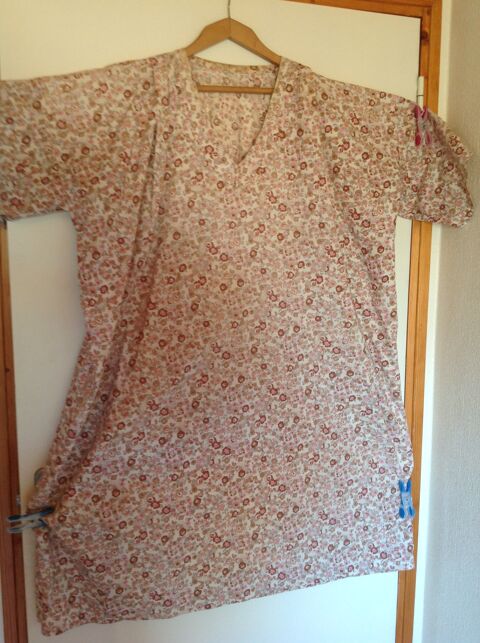 ROBE BLANCHE  FLEURS MARRON BEIGE GRISE ROSE GRANDE TAILLE  15 Trgunc (29)