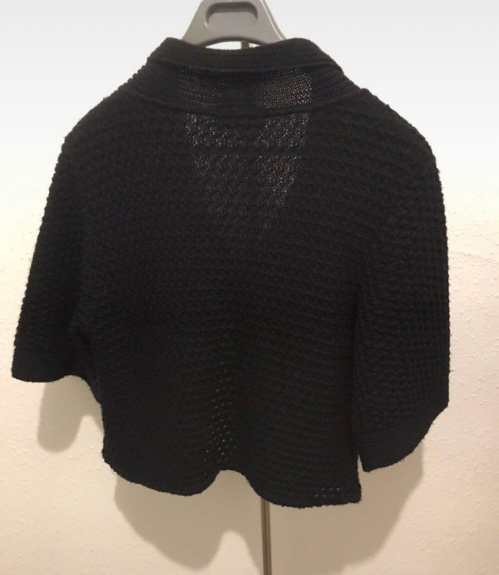 Gilet noir Amand Thierry manche courte taille 3 Vêtements