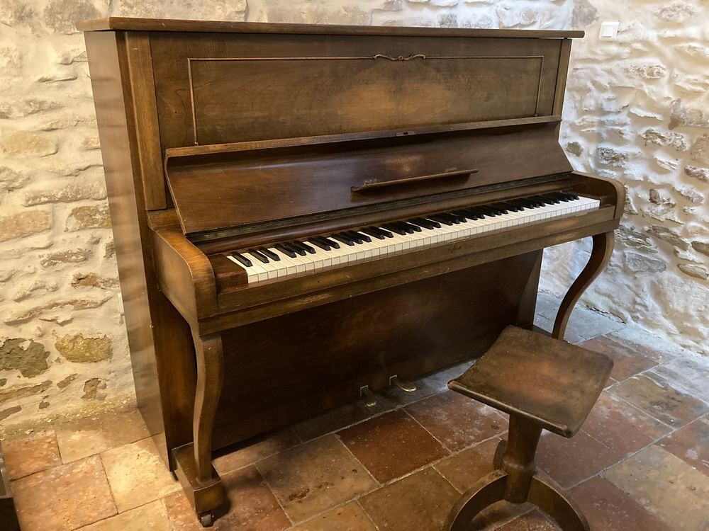 Piano droit Steinway V-125 ann&eacute;es 40 Instruments de musique