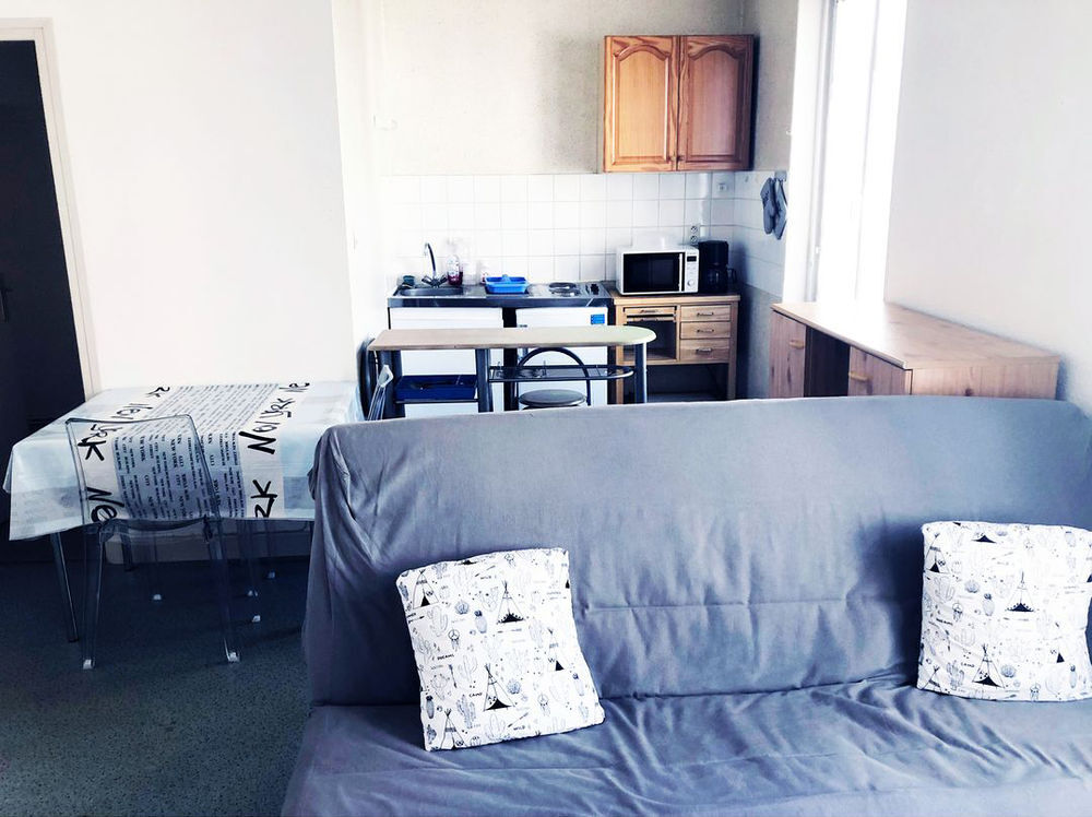   T2 curiste avec petit balcon Auvergne, Vichy (03200)