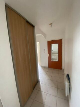  Appartement à louer 2 pièces 45 m² Pontault-combault