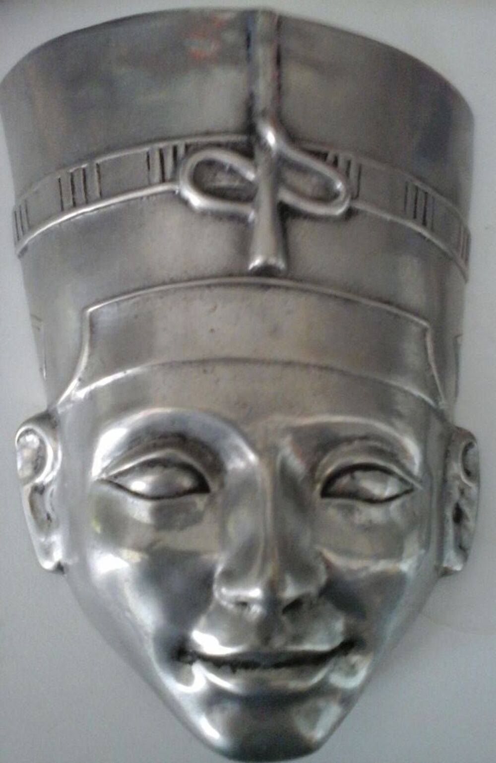 Masques N&eacute;fertiti et Toutankhamon en &eacute;tain massif Décoration