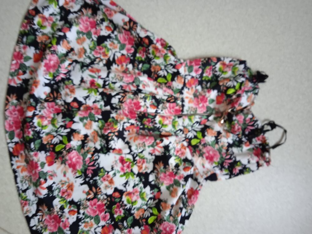 Robe quasi neuf 36. V�tements