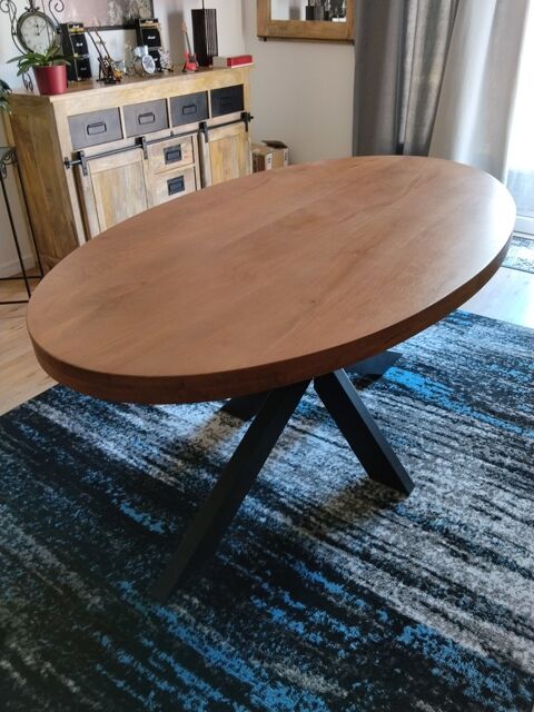 Table à manger ovale bois et métal Pier Import La Croix-en-Touraine (37)