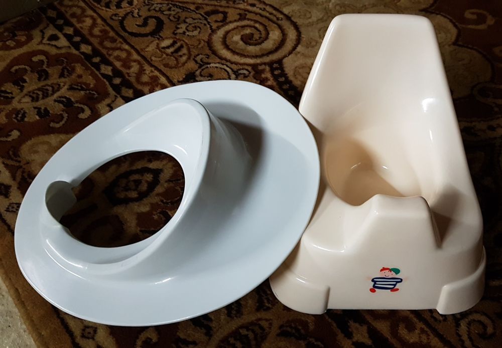 Baignoire, pot et r&eacute;ducteur wc pour b&eacute;b&eacute; Puriculture