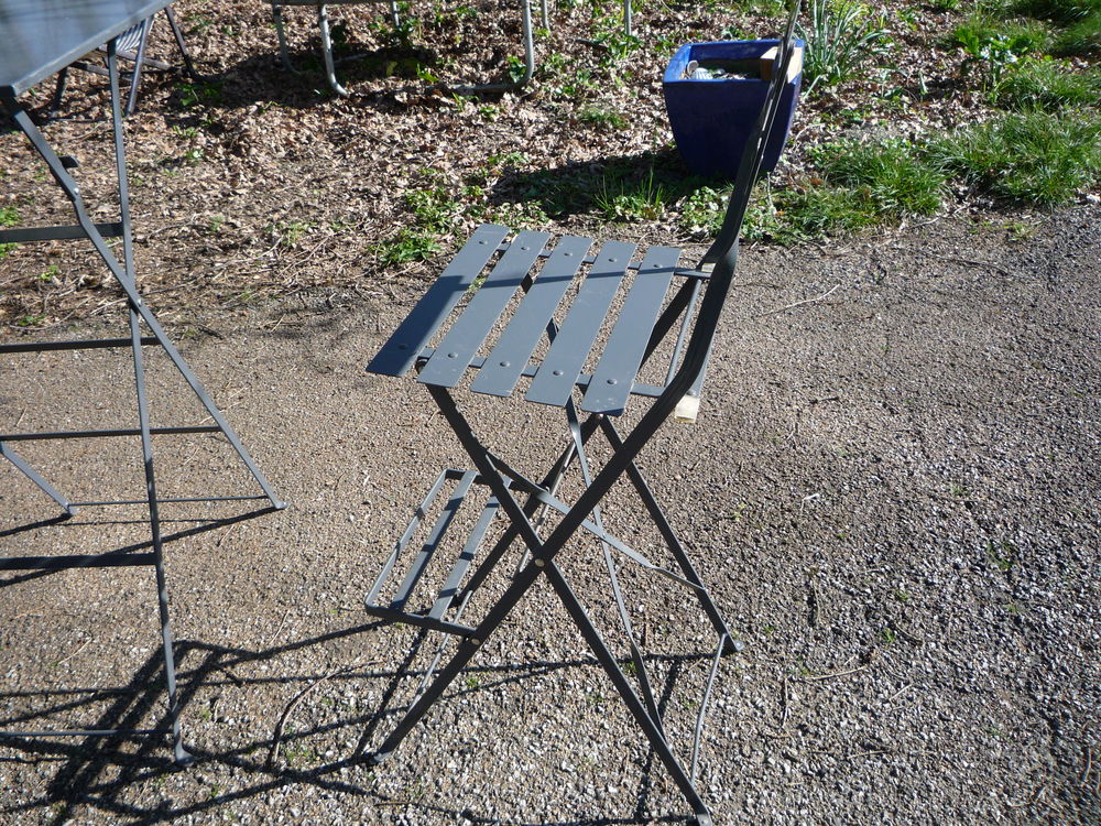 Salon de jardin/table et chaises haute m&eacute;tallique/bistro Jardin