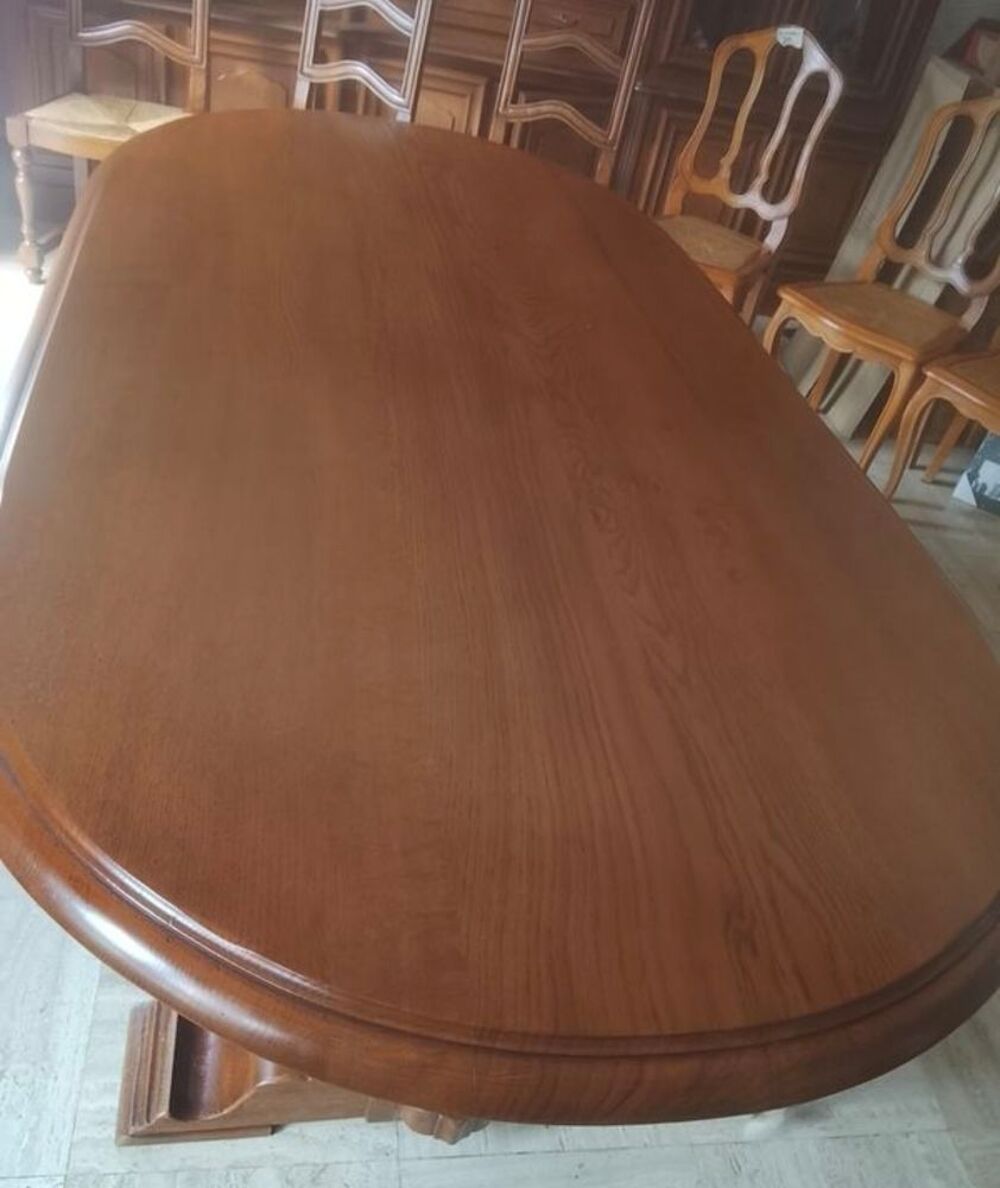 Grande table en bois massif Meubles