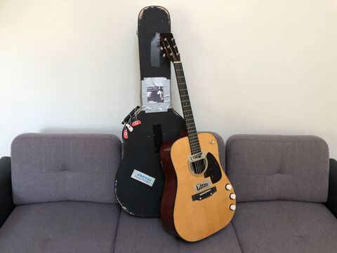 Kurt Cobain MTV Unplugged Nirvana Guitare + Etui Repliques 3500 Saint-Melaine-sur-Aubance (49)