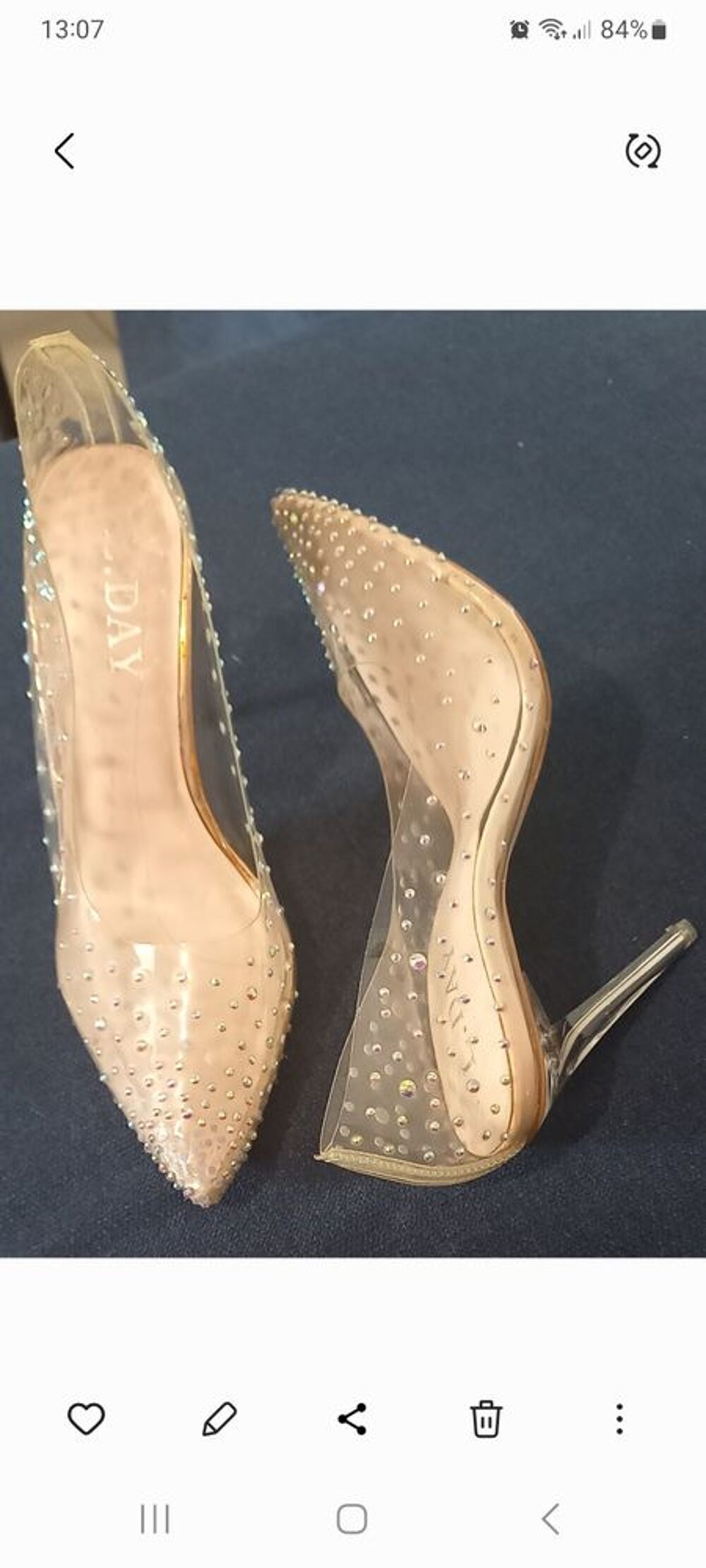 Chaussure &agrave; talon transparente pointure 38 Chaussures