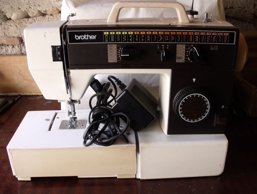 machine a coudre Electroménager