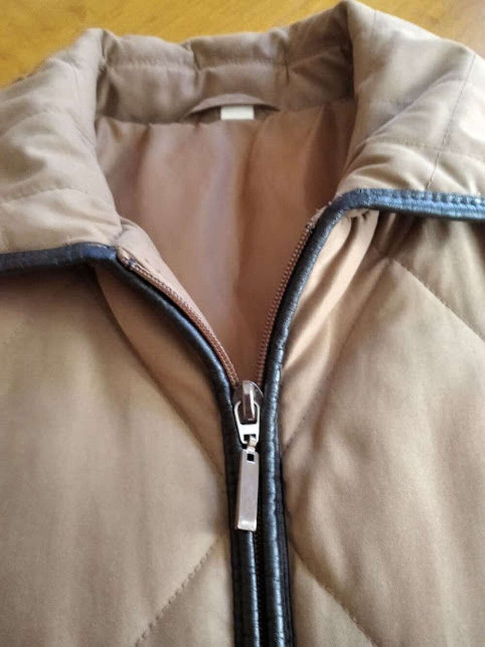 Veste, parka, doudoune fine Vêtements
