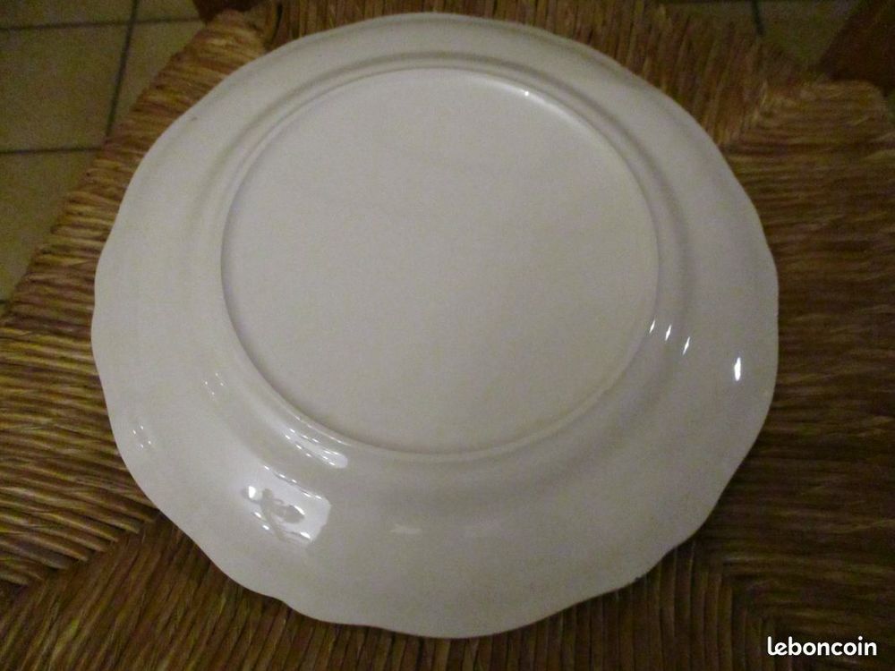 Tr&egrave;s belle assiette vintage diam&egrave;tre 26 cm Décoration