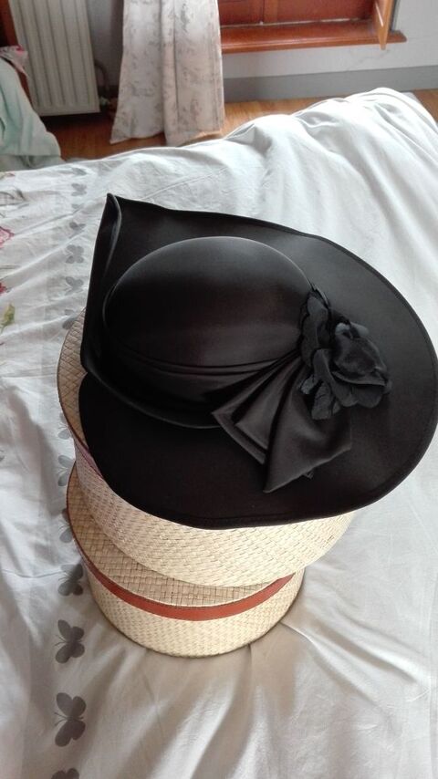 chapeau cérémonie ou déguisement 3 Charny (77)