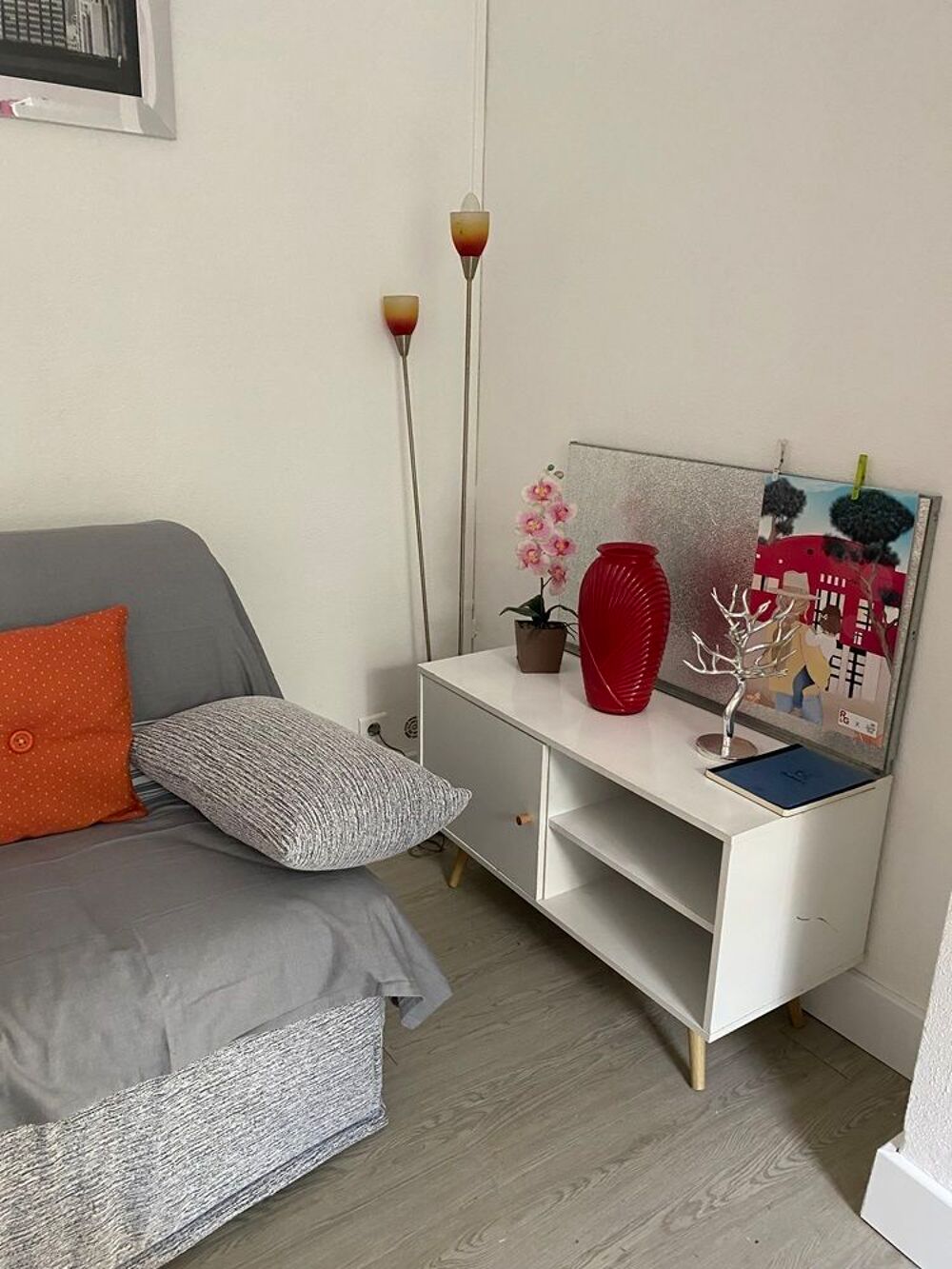   STUDIO PRIVE 2PERS EN BORD MER    2MN A PIED À ST RAPHAEL    Provence-Alpes-Côte d'Azur, Saint-Raphaël (83700)