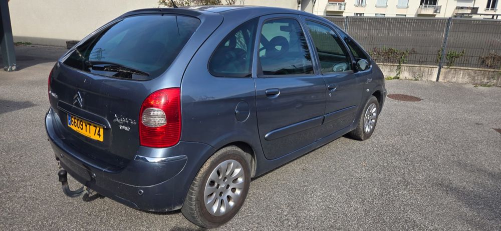 Picasso Xsara 1.6i 16V 110 Exclusive 2006 occasion 74950 Scionzier