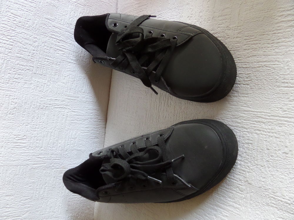 chaussures taille 41.5 
Chaussures